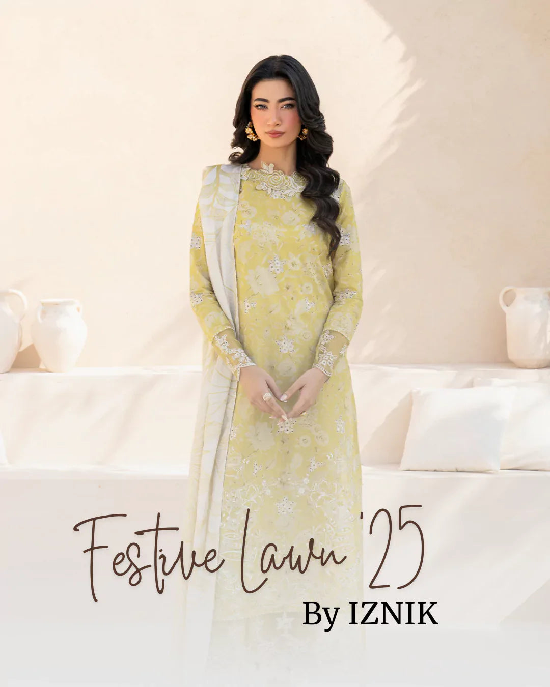 Festive Lawn 25 by IZNIK