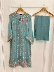 Agha Noor three-piece chiffon suit