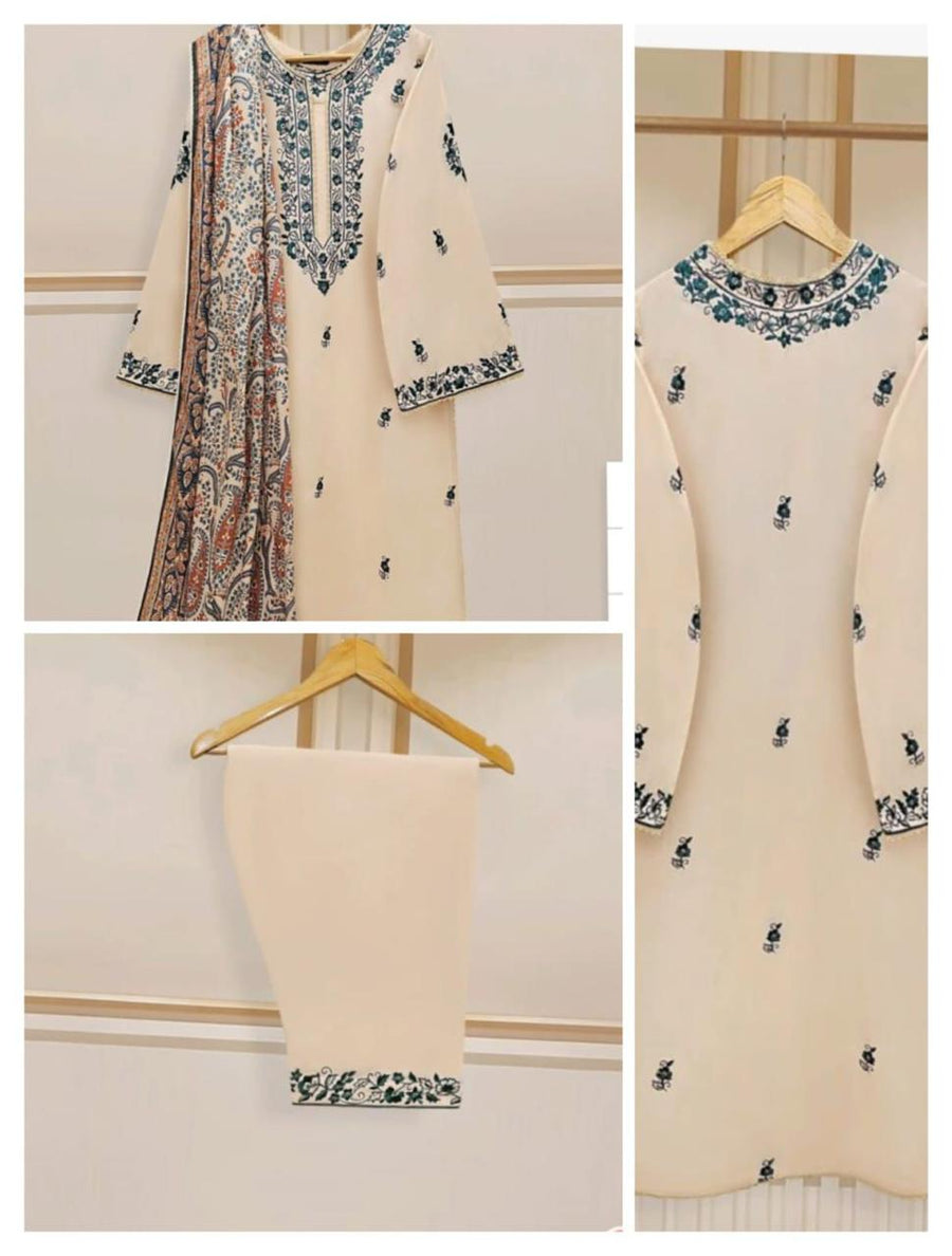 Agha Noor three-piece lawn suit