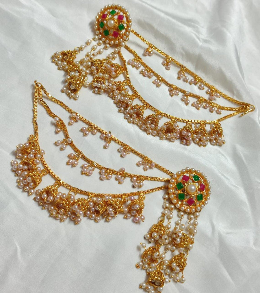 Antique sets with pearls